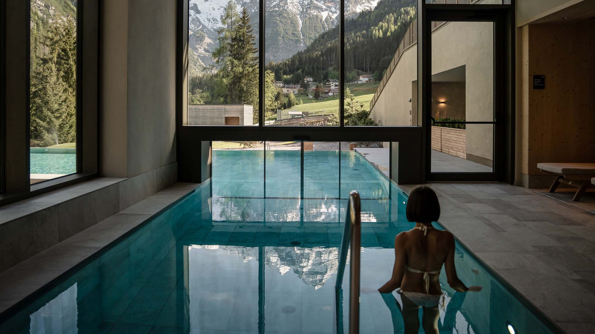 5_-_Hotel_Bella_Vista_Trafoi_-_Indoor___Outdoor_Pool.jpg