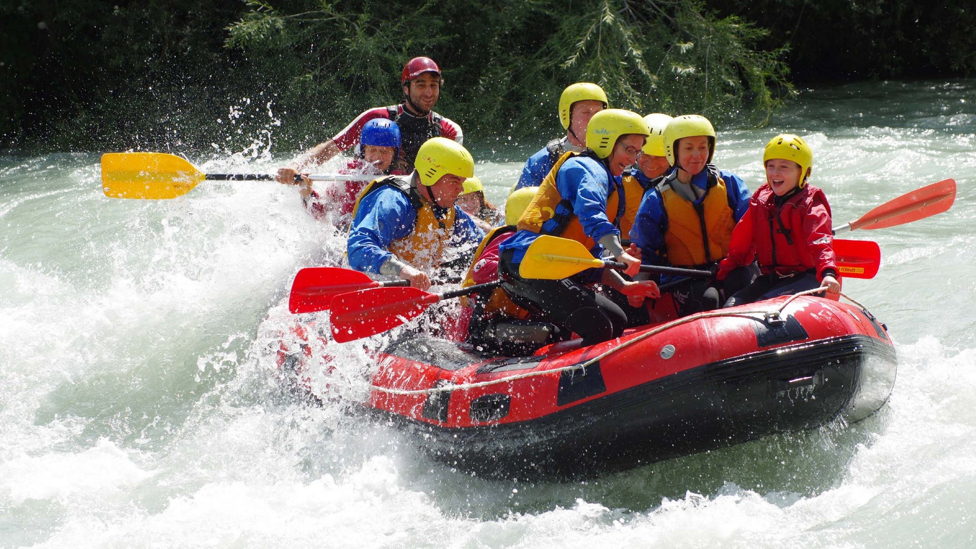 03_StelvioHotels_Rafting.jpg